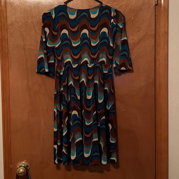 “Lia Lee” woman’s dress - Picture 2 of 5